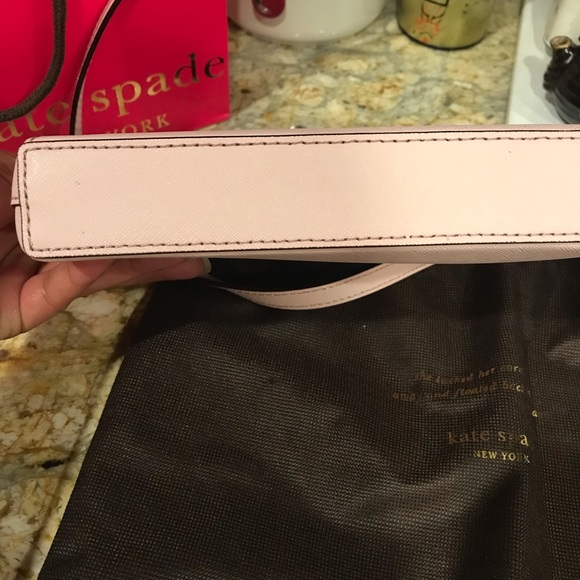 ✅SOLD✅ Kate Spade Crossbody/Matching Wallet - Picture 5 of 7